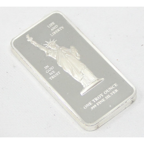 1223 - 999 fine silver 1 Troy ounce silver ingot in presentation box with certificate, XRF tested