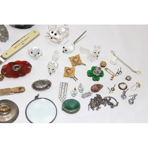 1644 - Qty of assorted interesting small items to inc Swarovski crystal animals, an antique whist marker, a... 