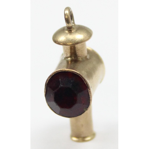 2314 - A vintage 9ct gold pendant or charm formed as a car or railway lamp, marked and XRF confirmed, appro... 