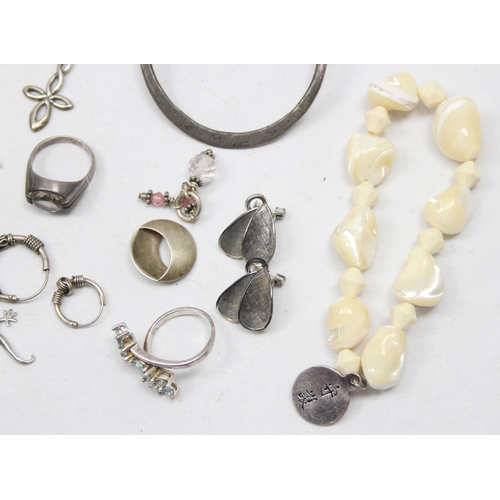 2330 - Qty of assorted silver and silver mounted jewellery, all XRF confirmed, approx 85.3g gross