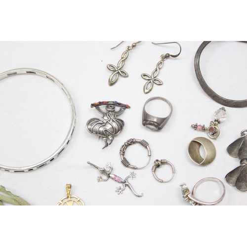 2330 - Qty of assorted silver and silver mounted jewellery, all XRF confirmed, approx 85.3g gross