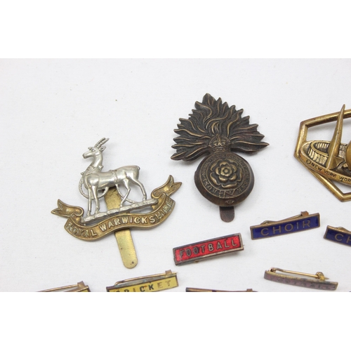 2338 - Qty of assorted vintage enamel badges, military badges and 2 Art Deco period brooches, one for 1939 ... 