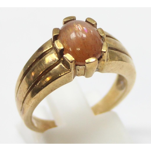 2363 - A 9ct gold and red cabochon stone ring, marked for Birmingham 2006, in Clogau box, approx size O, ap... 