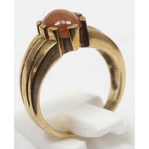 2363 - A 9ct gold and red cabochon stone ring, marked for Birmingham 2006, in Clogau box, approx size O, ap... 