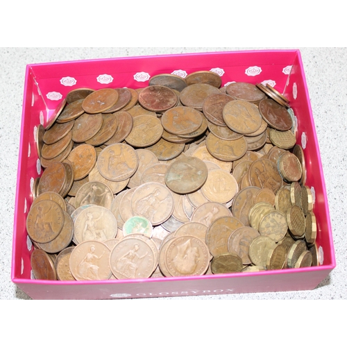 1212 - A large qty of assorted British copper coins, approx 5.7kg gross and a vintage decimal currency conv... 