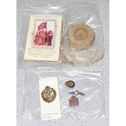 1413 - Mixed military lot to incl postcards, Royal Flying Corps cap badge and a RAF Sweetheart brooch