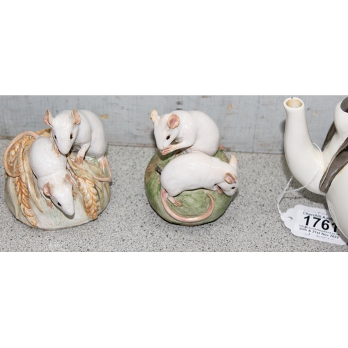 1761 - Three hand sculpted ceramic  novelty mice ornaments - BD artists initials to sides and a 1970’s Roge... 