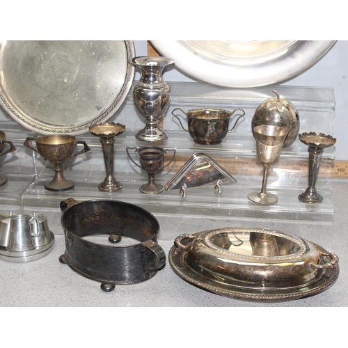 1065 - Qty of assorted antique and later silver plate and other metalware items, approx 10kg gross