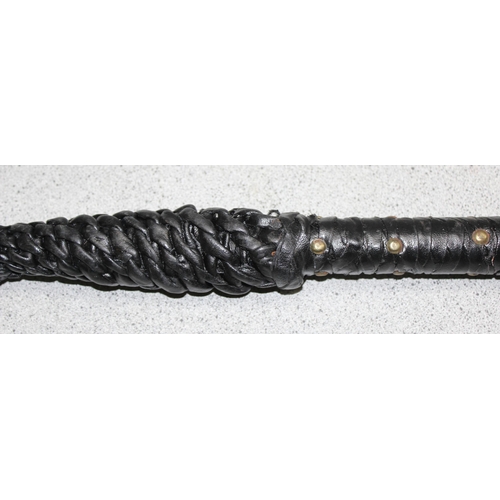 1421 - Vintage black leather bullwhip, approx 2.4m long