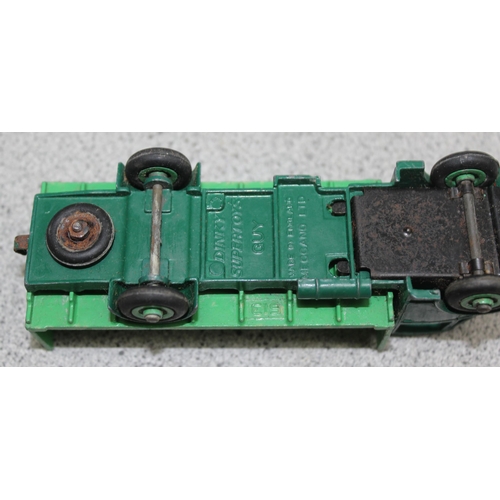 1548 - A vintage Dinky Toys 513 Guy Flat Truck with Tailboard, 2 tone green, in original box