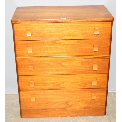 103 - A retro 5 drawer chest of drawers, likely by Stag but seemingly without label, approx 82cm wide x 44... 