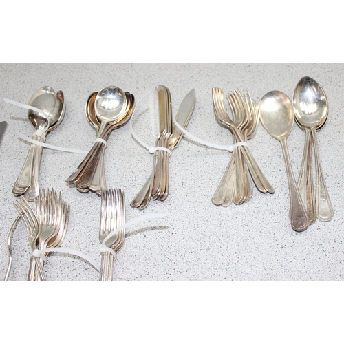 1045 - Qty of silver-plated cutlery, approx 4.4kg gross