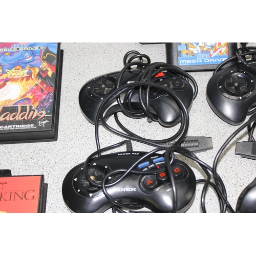 1541 - Sega Megadrive console, 4 controllers, 7 games and various manuals