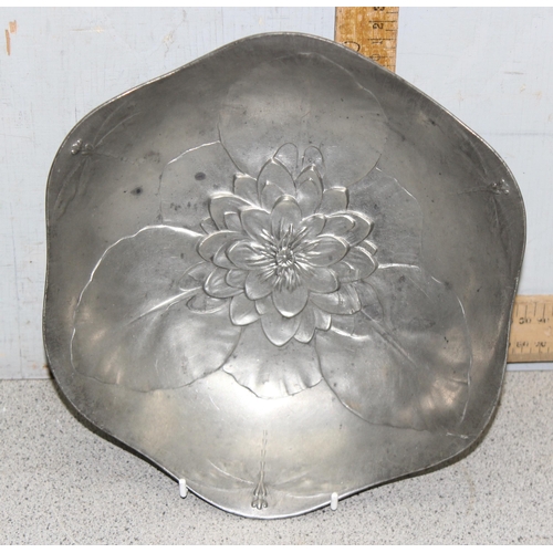 1601 - A vintage 1920's Art Nouveau or Jugendstil Kayserzinn Pewter Bowl, number 4245 with Lilypad and Drag... 