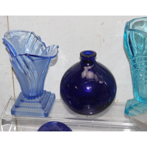 1779 - Qty of blue glass items to incl rose bowl, centrepieces etc