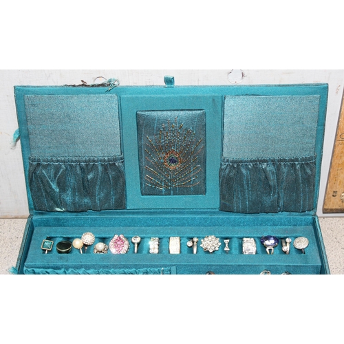 2355 - Qty of assorted costume jewellery rings in decorative box