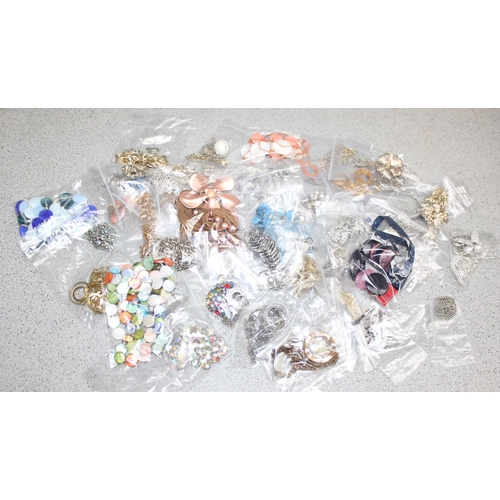 2359 - A large qty of assorted costume jewellery necklaces, box 1 of 3