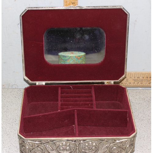 2362 - Qty of assorted vintage and other jewellery boxes etc