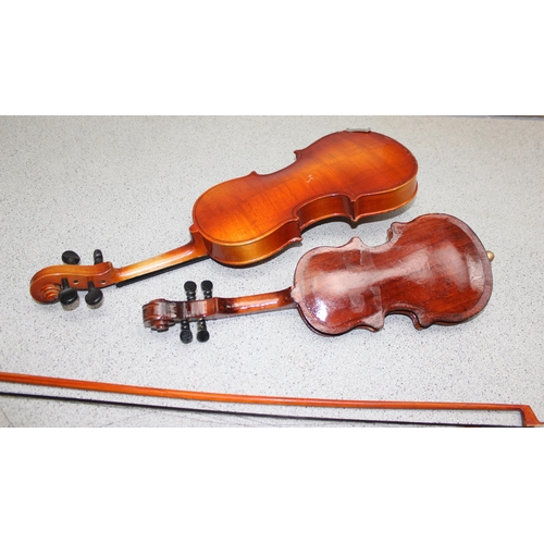 608 - 2 miniature violins and bows, longest approx 47cm