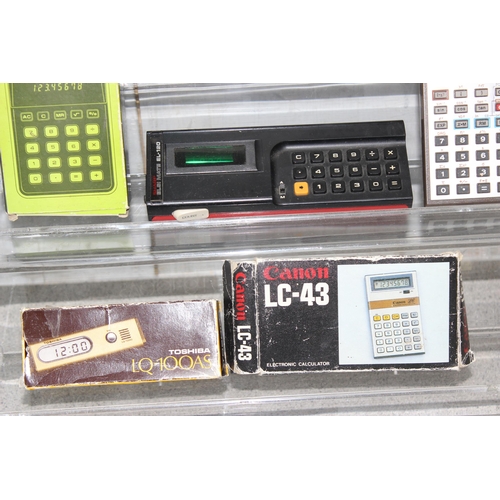 664 - Qty of vintage and later calculators and organisers to incl Casio and Commodore