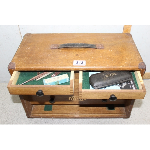 813 - Vintage engineers' tool chest stamped 'M&W' for Moore & Wright, with associated contents, approx 43c... 