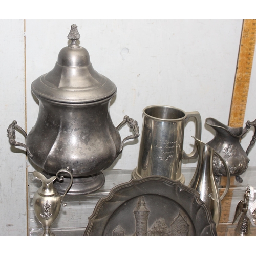 1070 - Qty of assorted antique and later items, mainly pewter, approx 7.2kg gross