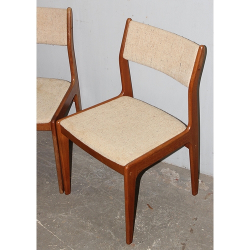 140 - A pair of retro D-Scan chairs