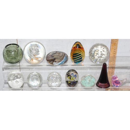 1800 - Qty of assorted retro glass paperweights etc