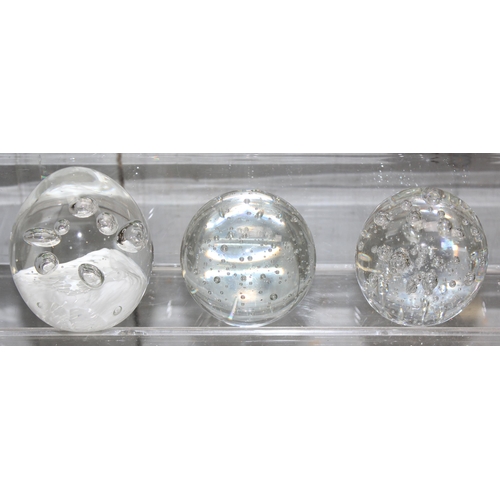 1800 - Qty of assorted retro glass paperweights etc