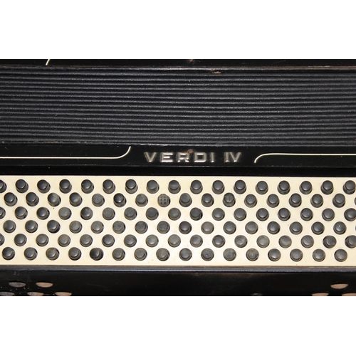 618 - A vintage Hohner Verdi IV accordion