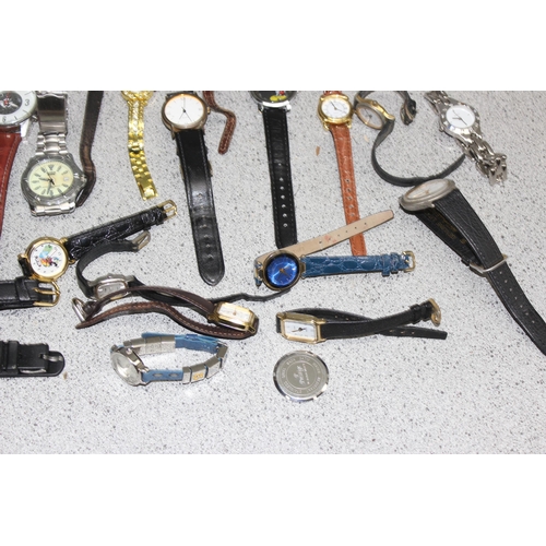 1341 - Qty of assorted watches to inc Casio, Fossil and Swatch etc