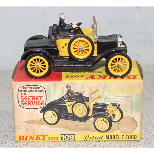 1552 - 7 vintage Dinky diecast toy vehicles to include a bulldozer & a boxed Gabriel model T Ford 109.