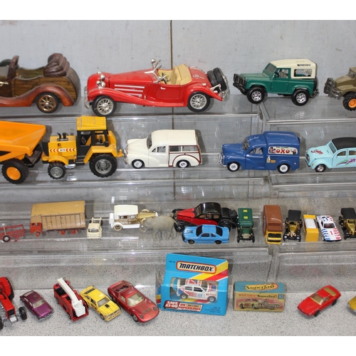 1567 - Qty of vintage die cast toy vehicles to include some boxed Matchbox cars