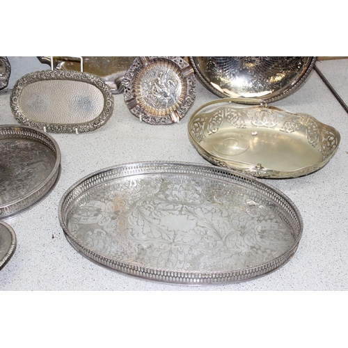 1010 - Qty of assorted antique and vintage silver plated trays and baskets etc, approx 7.2kg gross