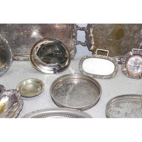 1010 - Qty of assorted antique and vintage silver plated trays and baskets etc, approx 7.2kg gross