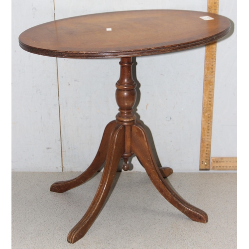 17 - Vintage Mahogany tilt top side table with pedestal base