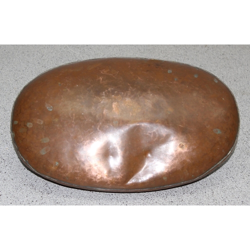 1715 - A vintage copper hot water bottle, approx 28cm wide