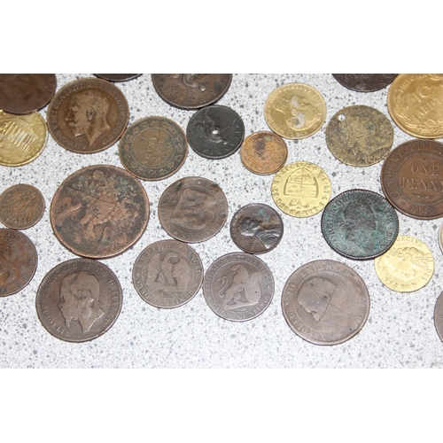 1249 - A qty of assorted interesting antique and later copper and other coins, medallions and tokens, to in... 