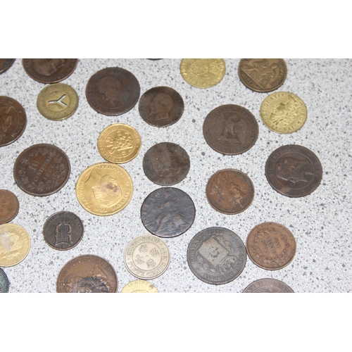 1249 - A qty of assorted interesting antique and later copper and other coins, medallions and tokens, to in... 