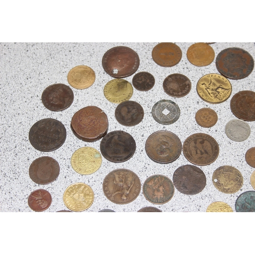 1249 - A qty of assorted interesting antique and later copper and other coins, medallions and tokens, to in... 