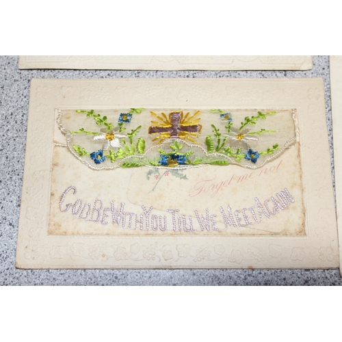 1425 - 5 WW1 period silk postcards, one bearing Lincolnshire regiment crest