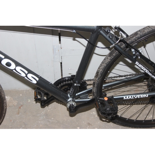 749C - Men's Malvern Cross Hybrid road/mountain bike Shimano Equipped and Revoshift gears