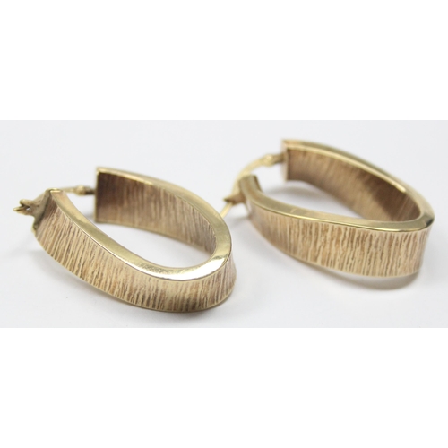 2403 - A pair of Italian retro style 9ct gold bark effect twisted hoop earrings, marked and XRF confirmed, ... 