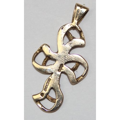 2439 - An unusual retro 9ct gold crucifix pendant, Birmingham 1978, approx 1.95g gross