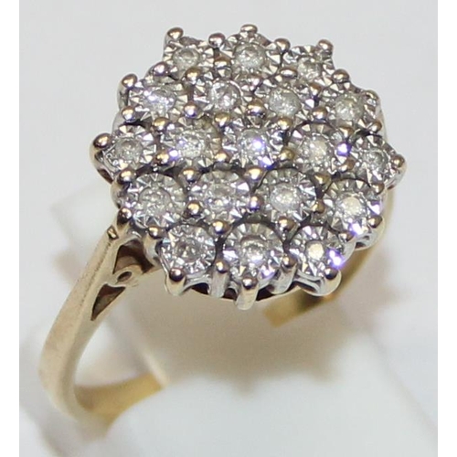 2455 - A vintage 9ct gold 0.25ct diamond cluster ring, seemingly unmarked but XRF confirmed, approx size Q,... 