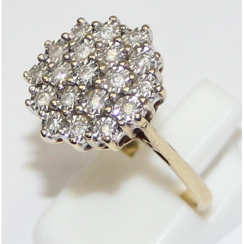 2455 - A vintage 9ct gold 0.25ct diamond cluster ring, seemingly unmarked but XRF confirmed, approx size Q,... 