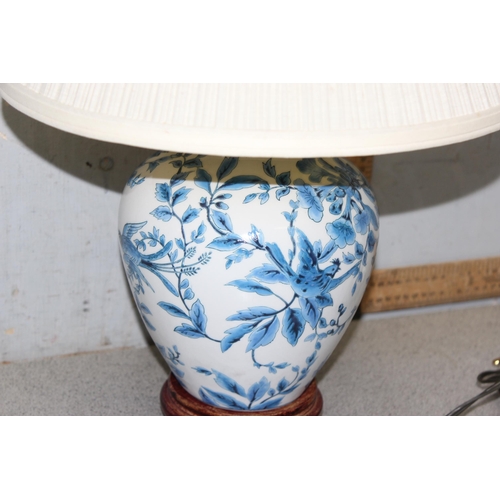 261 - A Chinese blue & white pottery table lamp with shade, approx 58cm tall