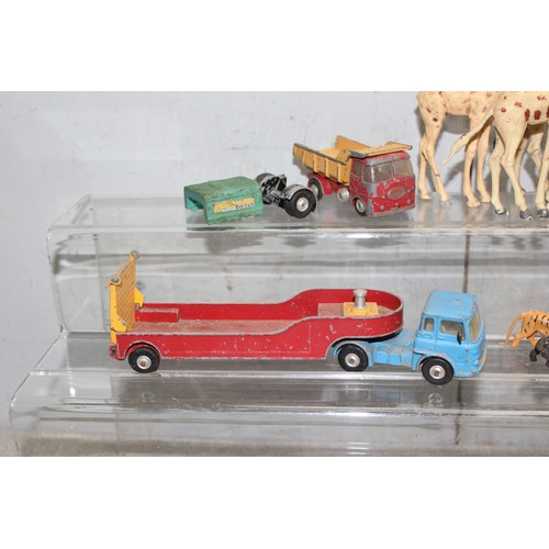 1555 - Qty of vintage Corgi diecast vehicles to include many Chipperfield circus lorries & circus animals