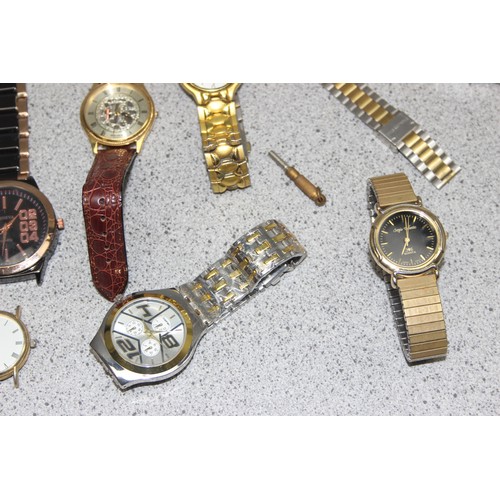 1353 - A large qty of assorted modern dress watches and other watches etc
