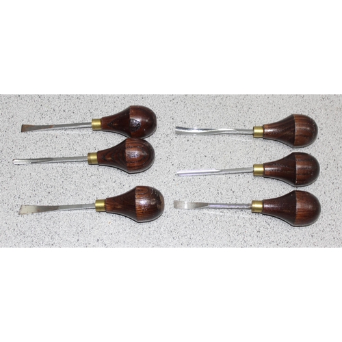 801 - 6 small wooden handled carving chisels